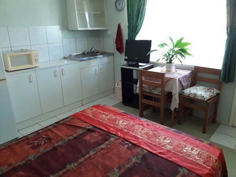 Alison's Rest - Accommodation Redcliffe 3