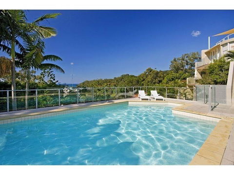 Allambi 1 - Accommodation Redcliffe 1