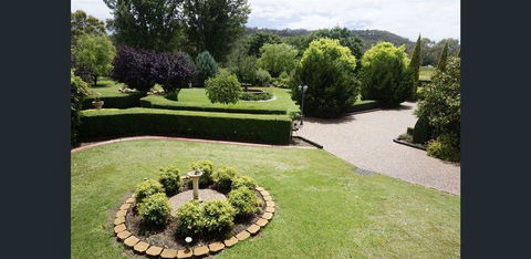 Allora Lodge Bed And Breakfast - Accommodation Redcliffe 1