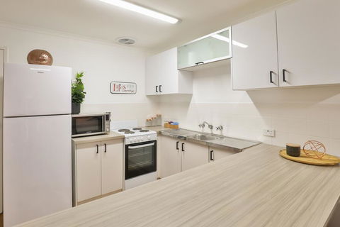 Allure Apartments - Central - Accommodation Redcliffe 1