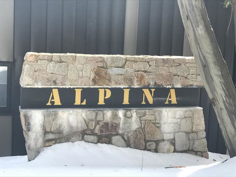 Alpina - Accommodation Redcliffe 0