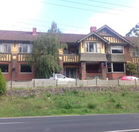 Alpine Retreat Hotel - Accommodation Redcliffe