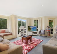 Alpine Vista - Short walk to town centre - Accommodation Redcliffe