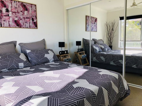 Amazing Apartment Ocean Views And Hot Tub On Balcony - Coolangatta - Accommodation Redcliffe 1