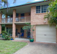 Amazing Beach House - Accommodation Redcliffe