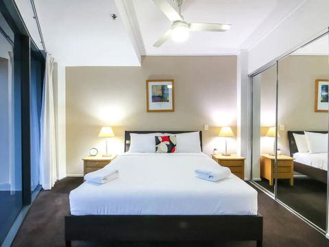 Amazing Brisbane CBD 2 Bedroom Apartment With River Views - Accommodation Redcliffe 2