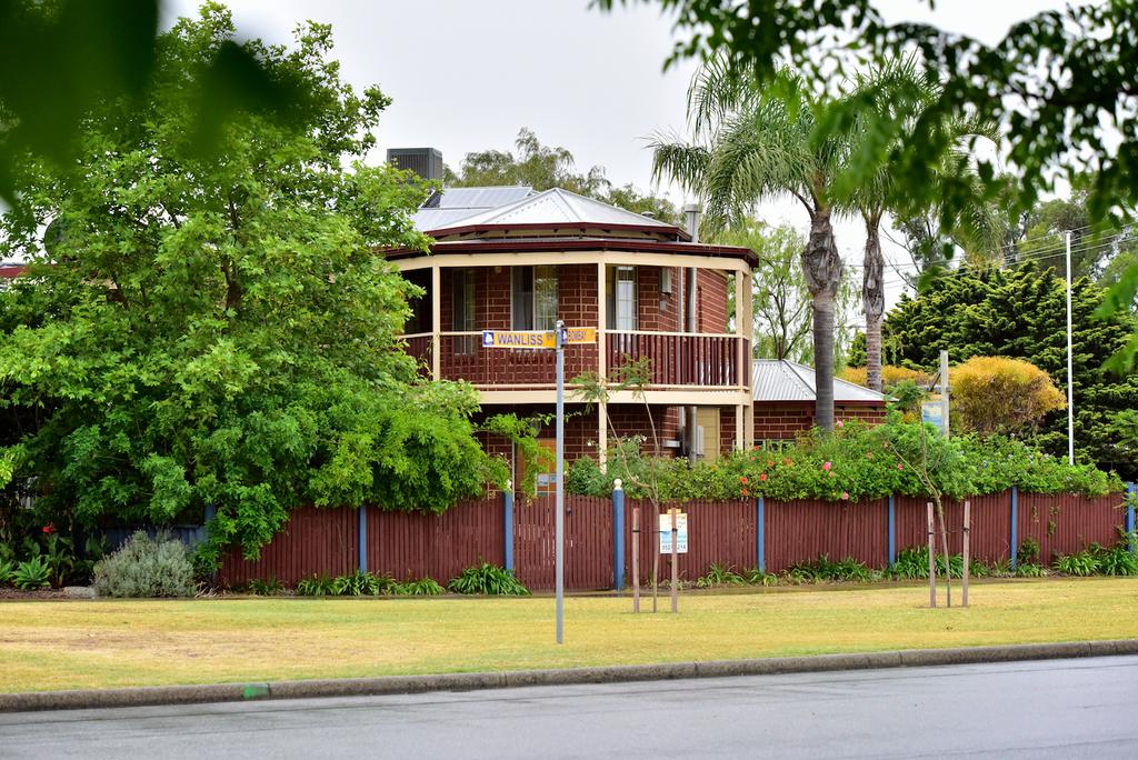 Singleton WA Accommodation Redcliffe