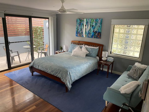 Anchors B&B - Accommodation Redcliffe 2