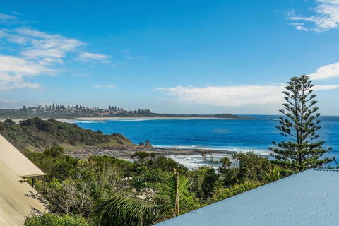 Angourie Blue Unit 2 - Accommodation Redcliffe 1