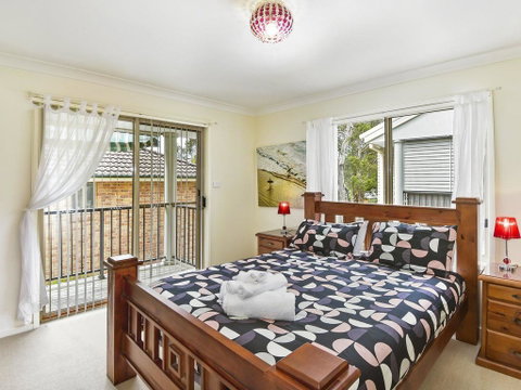 Anne's Beach Getaway - Accommodation Redcliffe 0