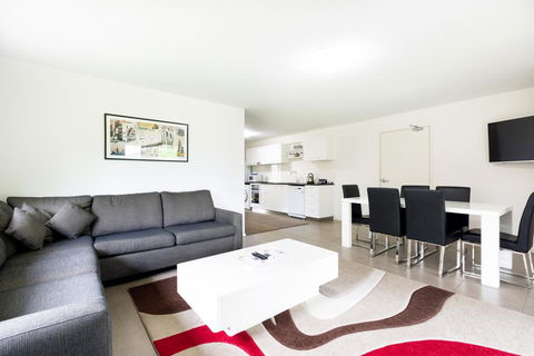 Apex Park Holiday Apartments - Accommodation Redcliffe 1