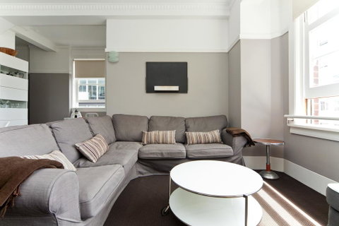 Apt - Sunny With Views - Accommodation Redcliffe 0