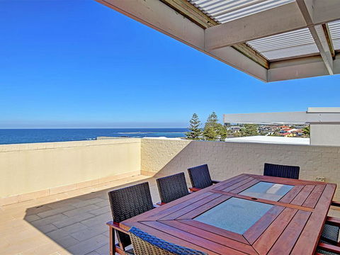 Aqua Viva 2 - Accommodation Redcliffe 0