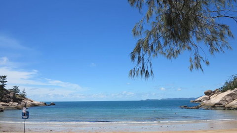 Arcadia Beach Unit 4 - Accommodation Redcliffe 1