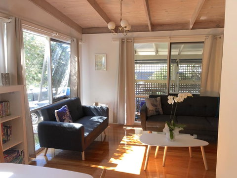 Ariel's Beach House - Accommodation Redcliffe 1