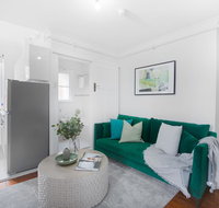 Art Deco Nook Around The Corner From Oxford St - Accommodation Redcliffe