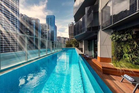 MA4004-1 BR, Lvl 40 Stylish Marco High Rise Home - Accommodation Redcliffe 2