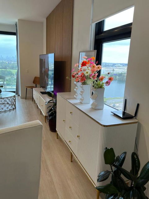 Luxury Apartment With Panoramic Views - Accommodation Redcliffe 0