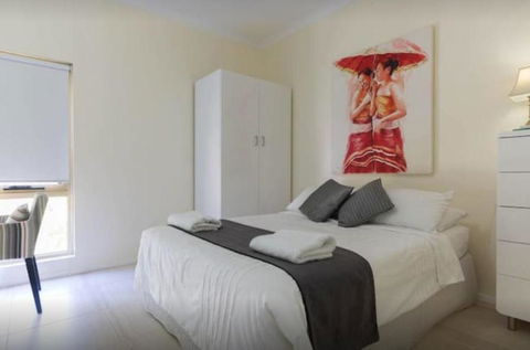 M102 West Perth Studio Apartment Near Kings Park - Accommodation Redcliffe 0