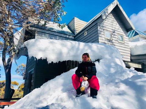 MAGNIFICENT SKIING ON MOUNT BULLER - Accommodation Redcliffe 2