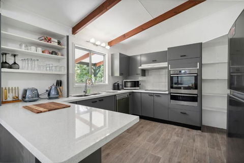 Magnolia Cottage - Accommodation Redcliffe 2
