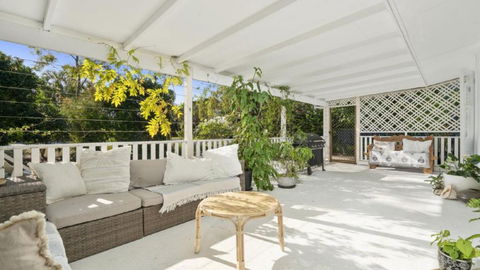 Magnolia Cottage - Accommodation Redcliffe 2