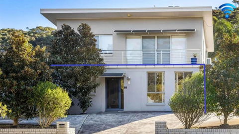 Magnolias - Accommodation Redcliffe 0