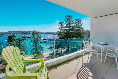 MAN29 - Beautiful 2 BR Apartment Manly Wharf Views - Accommodation Redcliffe 0