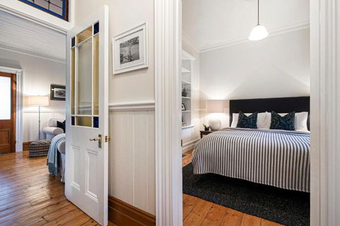 MARIGOLD COTTAGE Charming 1870s Central Daylesford Cottage - Accommodation Redcliffe 1