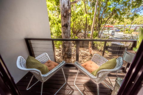 MARGARET FOREST RETREAT Apartment 129 - Located Within Margaret Forest, In The Heart Of The Town Centre Of Margaret River, Spa Apartment! - Accommodation Redcliffe 0