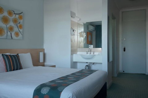 Markets Hotel - Accommodation Redcliffe 2