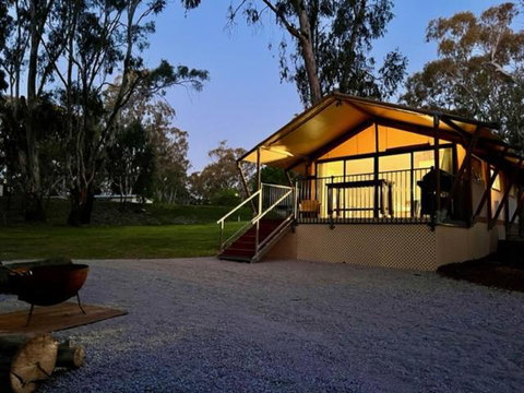 McLean Beach Holiday Park - Accommodation Redcliffe 0