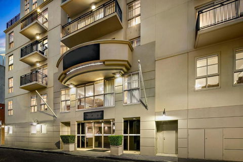 Melbourne Carlton Central Apartment Hotel Official - Accommodation Redcliffe 1