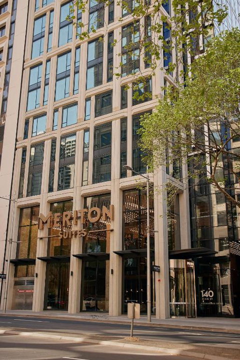 Meriton Suites Melbourne - Accommodation Redcliffe 1