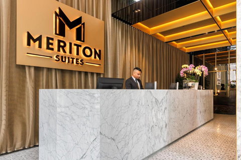 Meriton Suites Melbourne - Accommodation Redcliffe 2