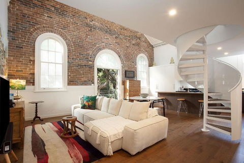 Mezzanine Magic, Bondi Junction - Accommodation Redcliffe 0