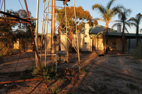 Migga Cottage - Accommodation Redcliffe 0