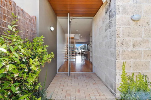 Milieu At Seine - Accommodation Redcliffe 0