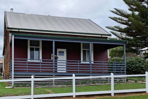 Millhouse On Pine - Accommodation Redcliffe 0
