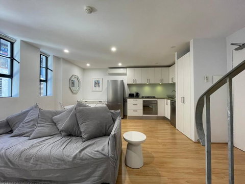 Modern 2 Bedroom Warehouse Conversion - Accommodation Redcliffe 0