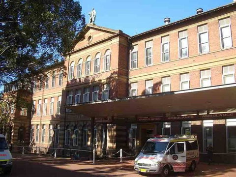 Modern 2 Bedroom Warehouse Conversion - Accommodation Redcliffe 3