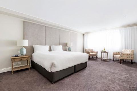 Miramare Gardens Boutique Accommodation - Accommodation Redcliffe 1