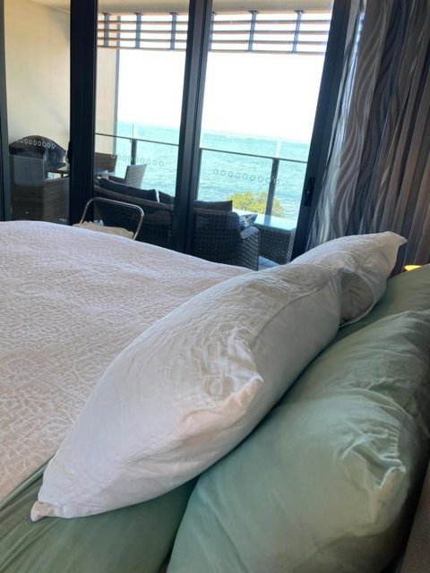 Mon Komo Seaview Privately Owned Apartment - Accommodation Redcliffe 2