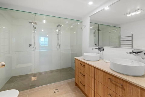 Mon Plaisir 5 - Accommodation Redcliffe 3