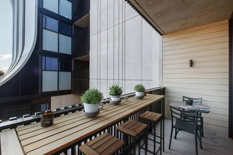 Monochrome And Matte - Sophisticated Loft Living - Accommodation Redcliffe 1