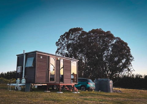 Moon Shadow By Tiny Away - Accommodation Redcliffe 0