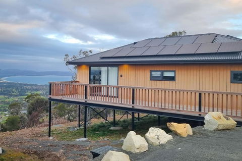 Mount Rumney Escapes Seaview House 1 - Possum House - Accommodation Redcliffe 0