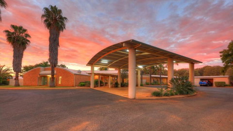 Mulga Country Motor Inn - Accommodation Redcliffe 0