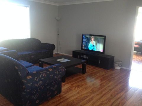 Mystic Blue And Green Meadow - Accommodation Redcliffe 1