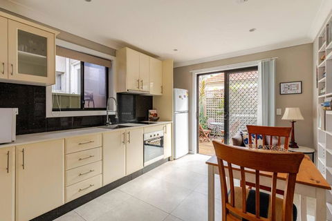 New Granny Flat In Narwee - Accommodation Redcliffe 0